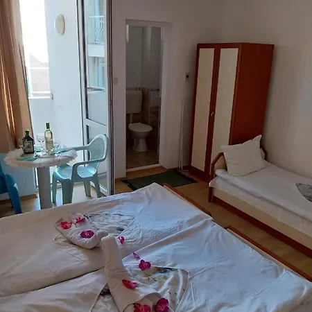 Стаи За Гости Ники Homestay