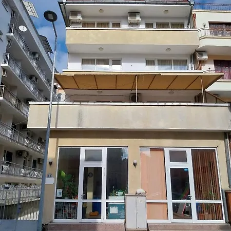 Quarto em Acomodações Particulares Стаи За Гости Ники